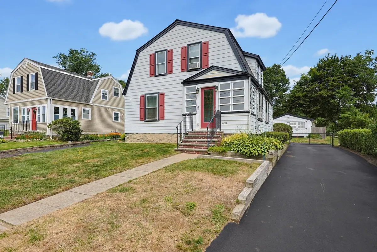 404 Park St, Stoughton, MA 02072 - #1