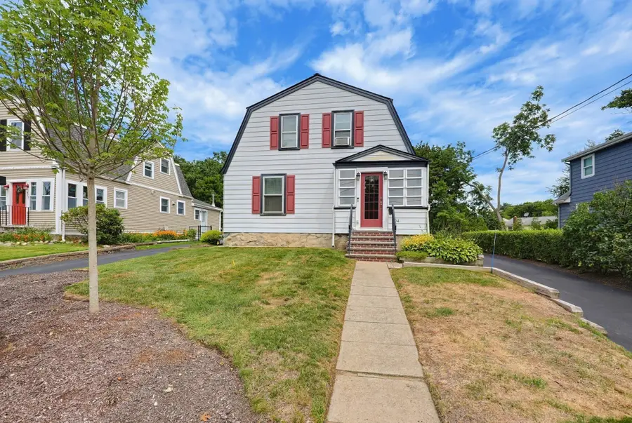 404 Park St, Stoughton, MA 02072 - #2