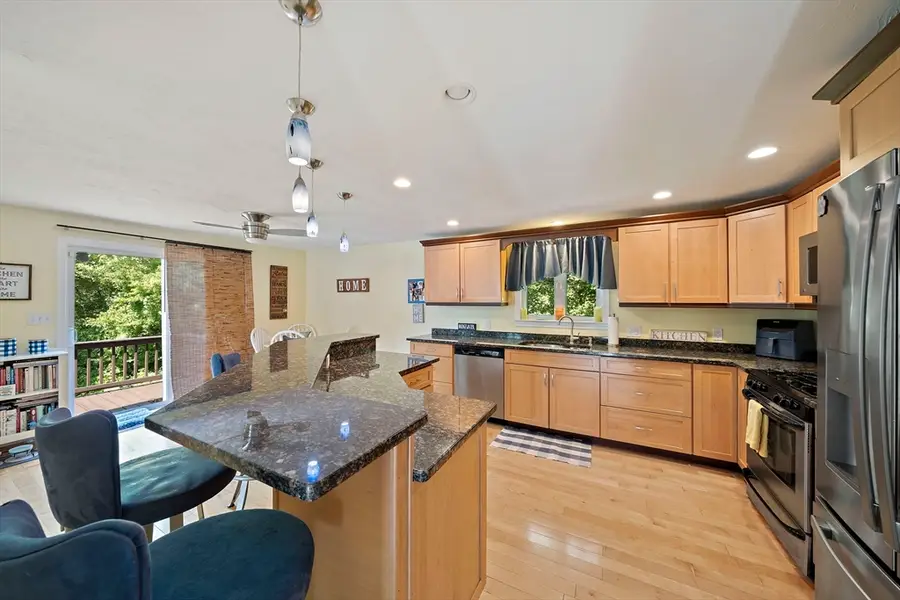 735 Pleasant St, Bridgewater, MA 02324 - #3