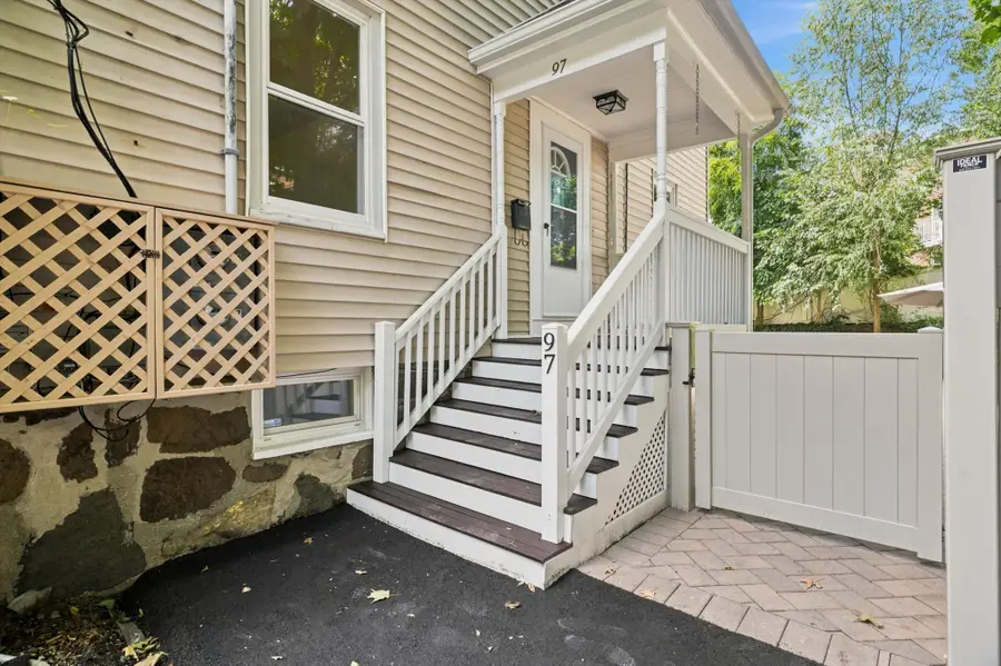 97 Melendy Ave #97, Watertown, MA 02472 - #2