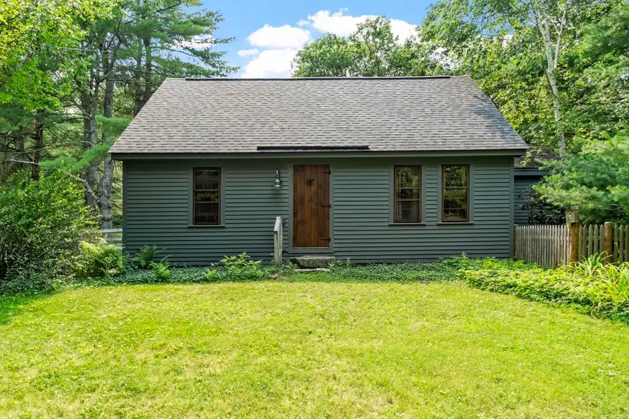 81 Vinton Pond Rd, Townsend, MA 01474 - #2