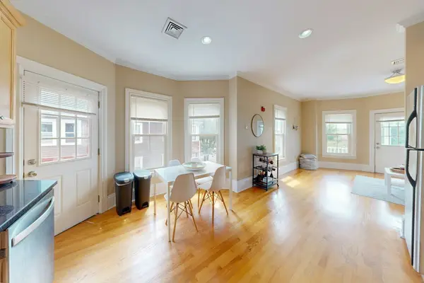 561 Broadway #A2, Somerville, MA 02145