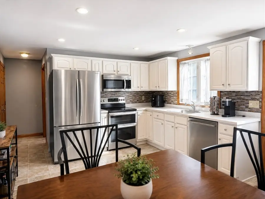 34 Old Plymouth St #34, East Bridgewater, MA 02333 - #3