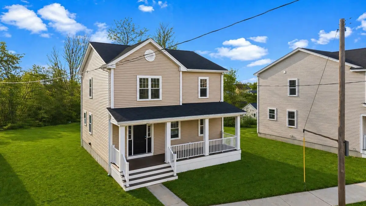989 Bay Street, Fall River, MA 02724 - #1