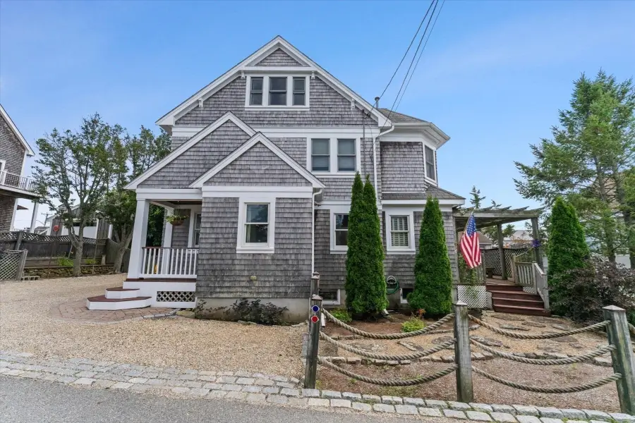 9 62nd St, Newburyport, MA 01950 - #2