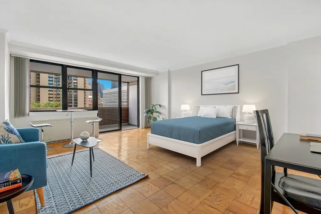 2 Hawthorne Pl #10K, Boston, MA 02114 - #1
