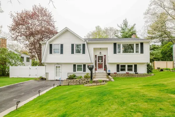 107 Alandale Ave, Brockton, MA 02301