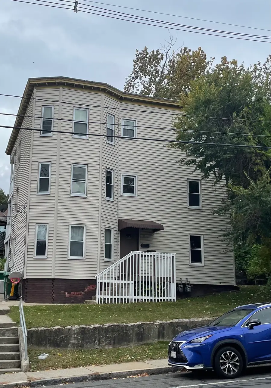 175 Grattan, Chicopee, MA 01020 - #2
