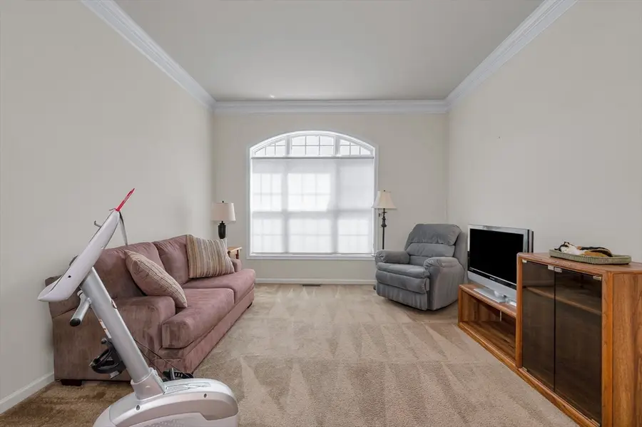 106 Sherwood Dr Methuen Ma 01844, Methuen, MA 01844 - #3