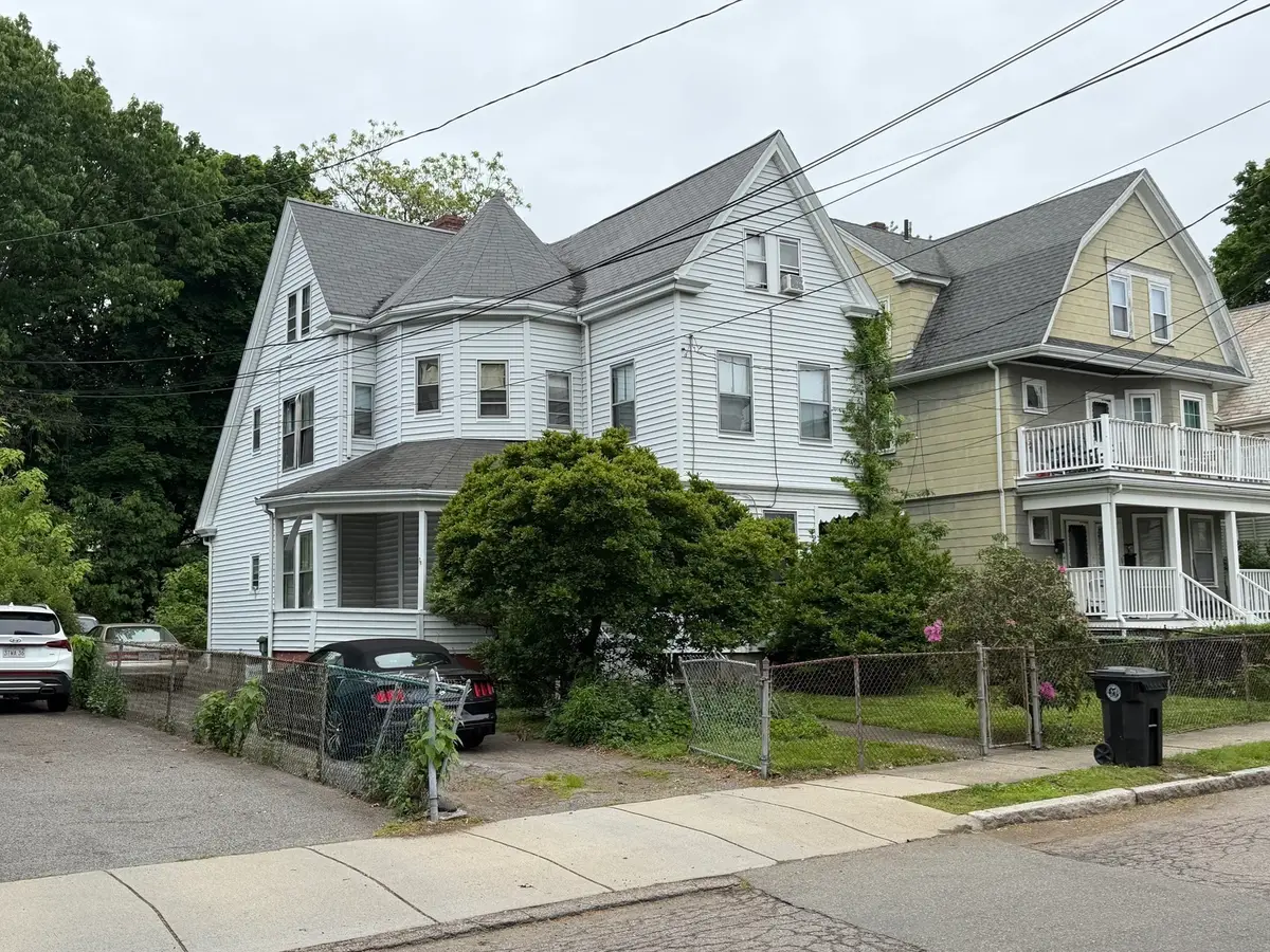 33 Melendy Ave, Watertown, MA 02472 - #1