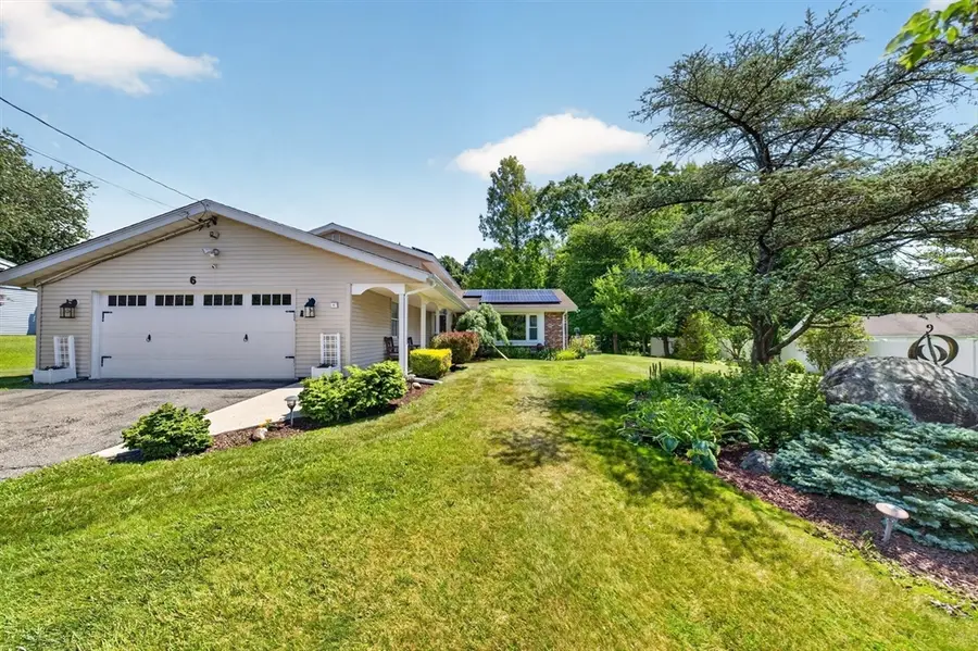 6 Topaz Ln, Dartmouth, MA 02747 - #3