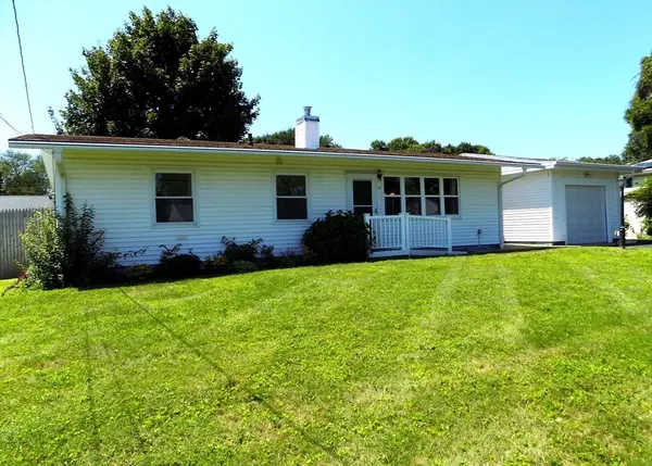 4 South Richard St, Milford, MA 01757