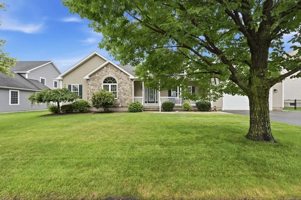 154 Mayflower Ave, Chicopee, MA 01013 - #1