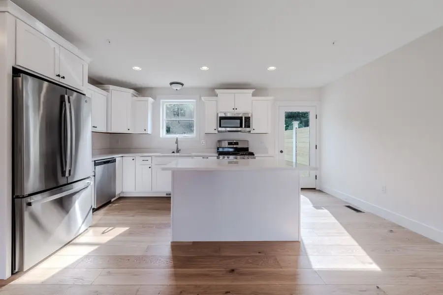 112 Genest St #16, Dracut, MA 01826 - #3