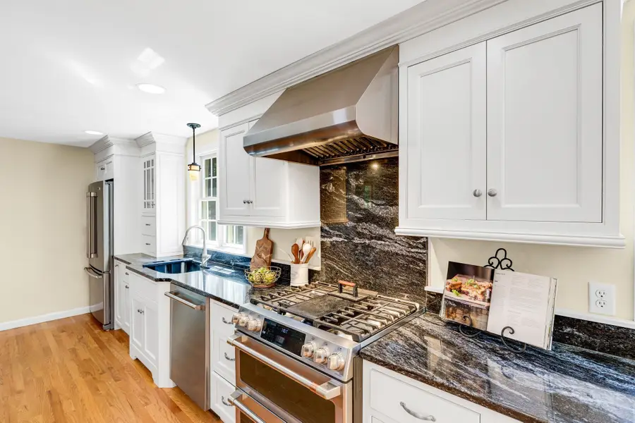 5 Locust Grove, Merrimac, MA 01860 - #3
