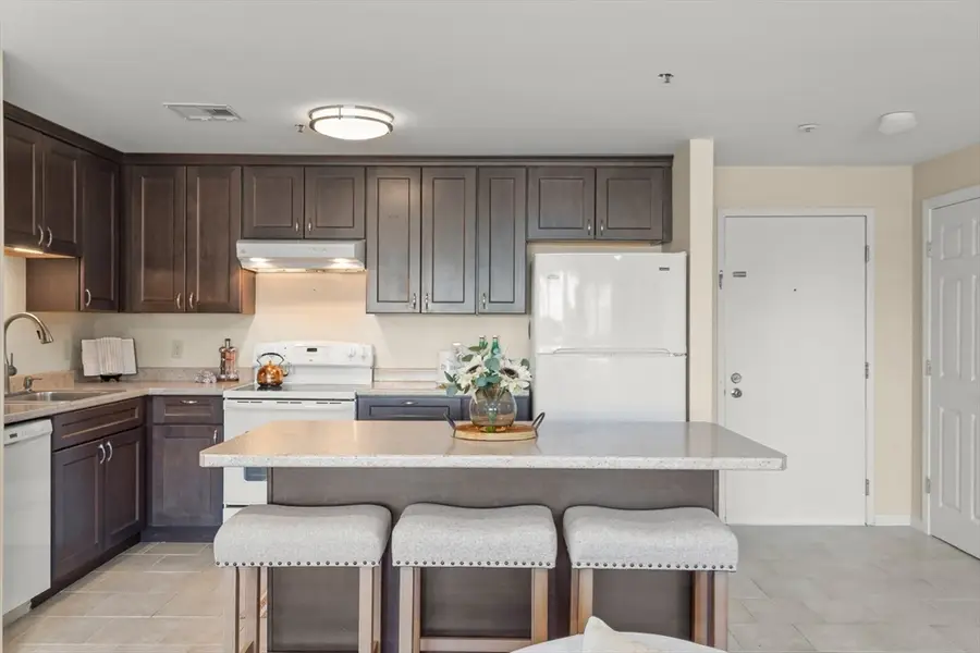 38 Dunham Road #204, Beverly, MA 01915 - #3
