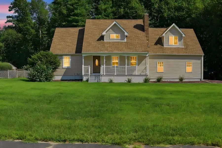 38 Green Meadow Ln, West Springfield, MA 01089 - #2