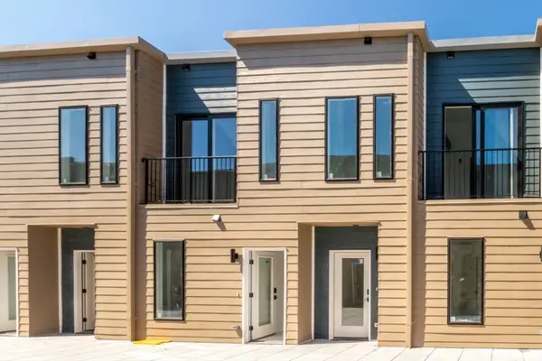 150 Williams #4, Chelsea, MA 02150