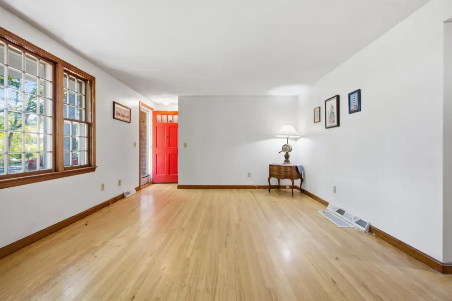 38 Mcnamara Rd, Yarmouth, MA 02673 - #3