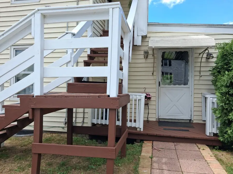 103 Sheridan St, Chicopee, MA 01020 - #3