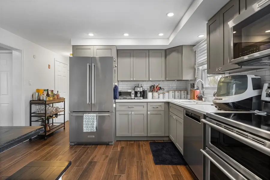 51 Glide St #2, Boston, MA 02122 - #3