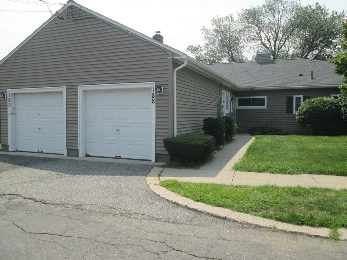 188 Horseshoe Dr #188, Chicopee, MA 01022 - #1