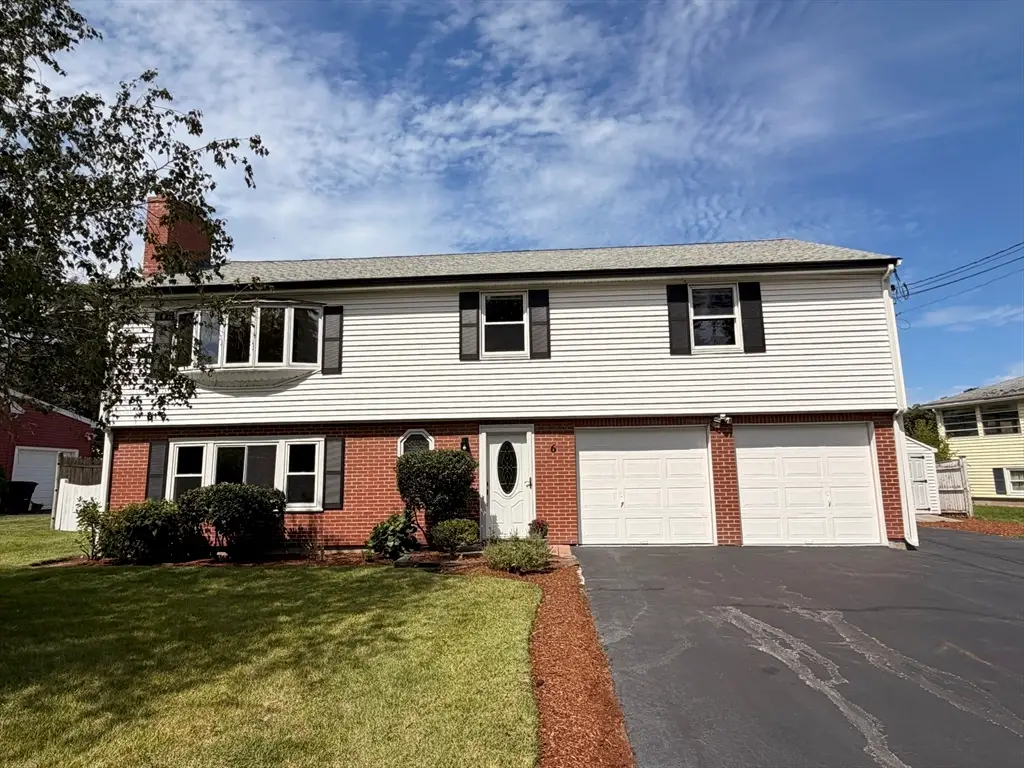 6 Canterbury Rd, Woburn, MA 01801 - #1