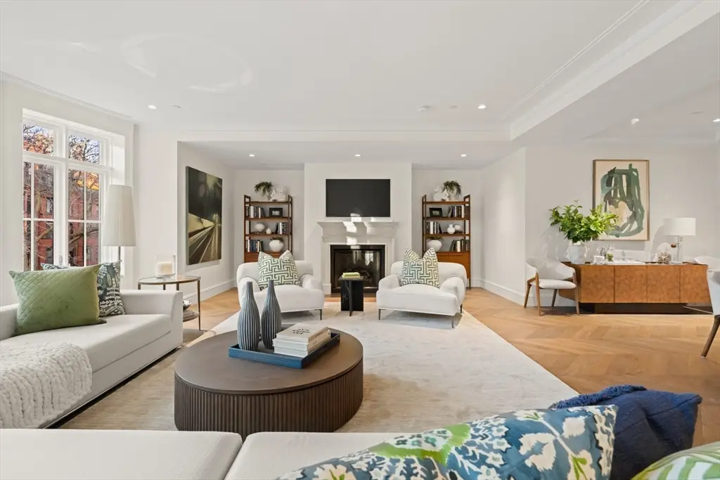 397 Commonwealth Avenue #3, Boston, MA 02215 - #1