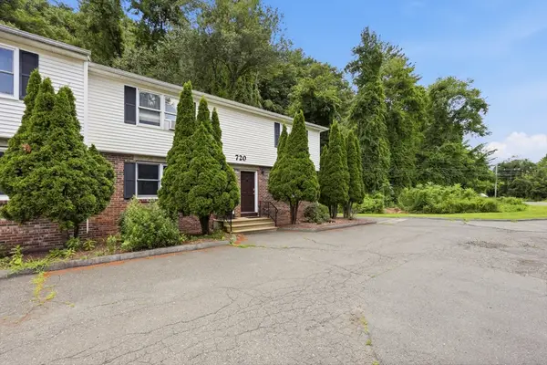 720 Russell Rd #C, Westfield, MA 01085