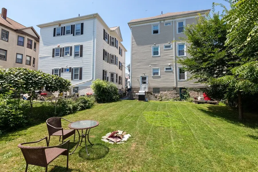 618 Summer St, New Bedford, MA 02746 - #3