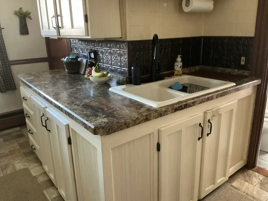 14 Kilmer Ave, Taunton, MA 02780 - #3