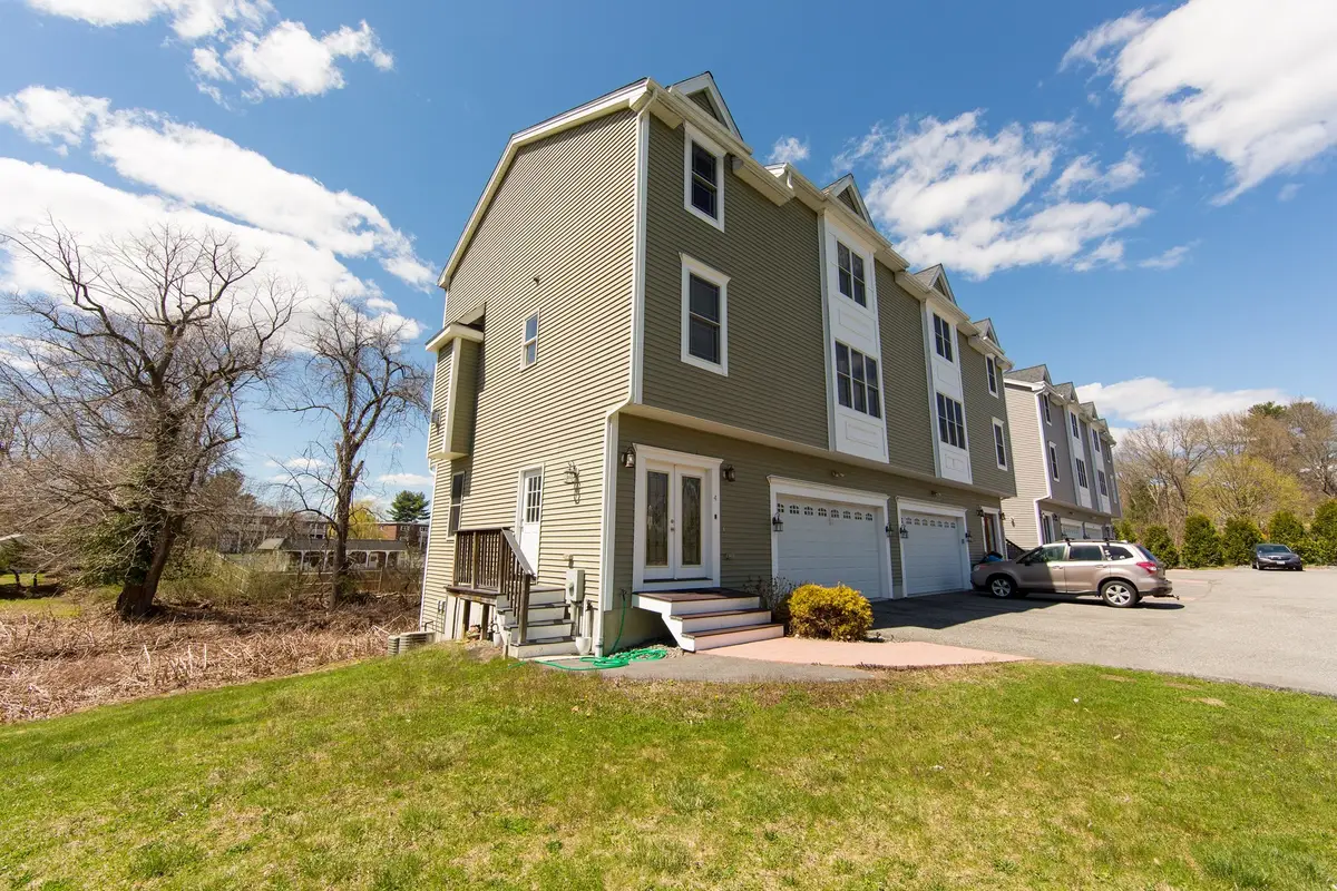 194 Oak St, Shrewsbury, MA 01545 - #1