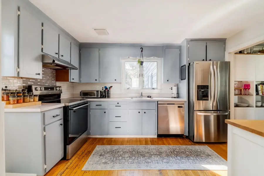 26 Elmwood Ave, Braintree, MA 02184 - #2