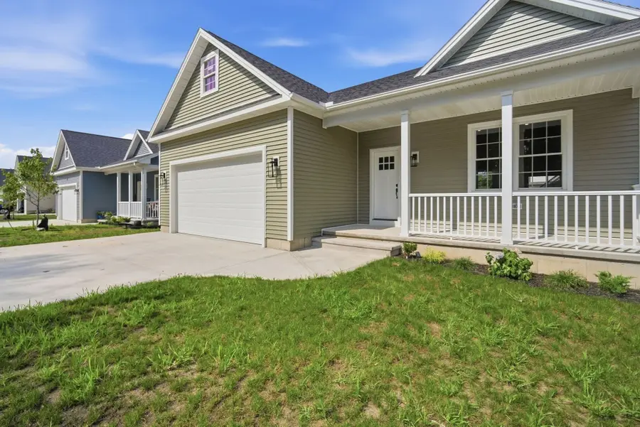 2 Skinnerwoods Way #2, South Hadley, MA 01033 - #3