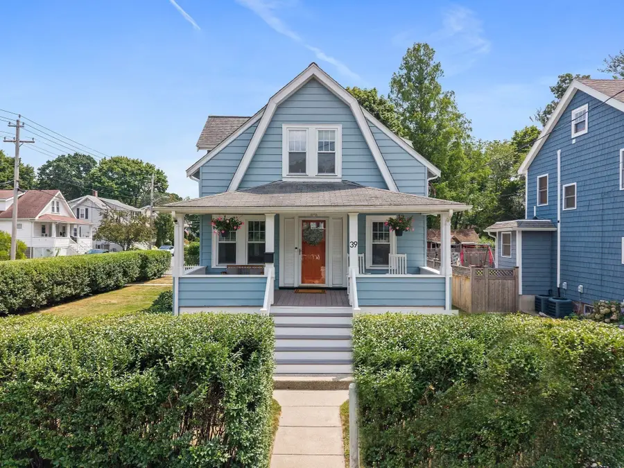 39 Holmes St, Braintree, MA 02184 - #2
