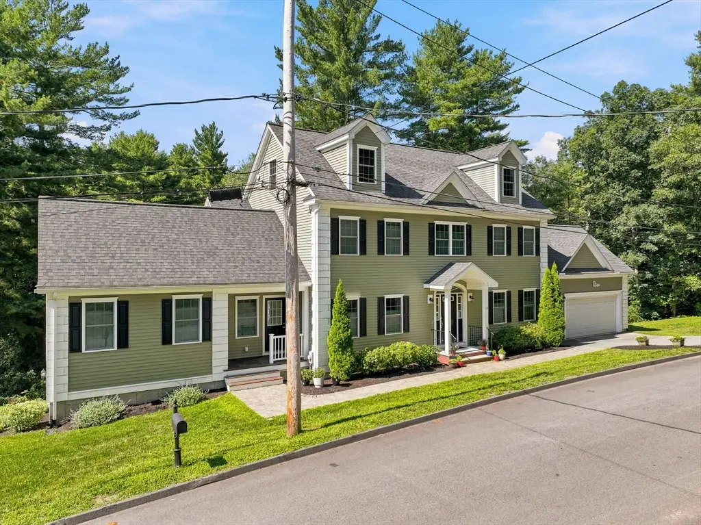 19 Riverside Drive, North Reading, MA 01864 - #1