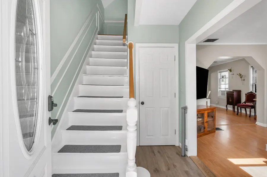 9 Cottage Street, Dracut, MA 01826 - #3