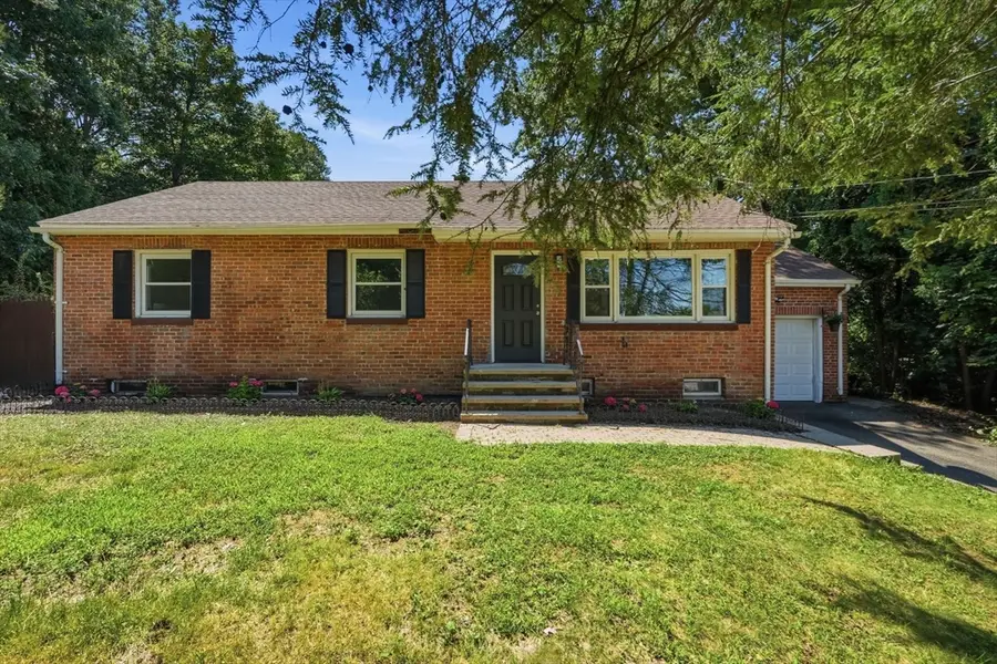 158 Devens St, Springfield, MA 01151 - #2