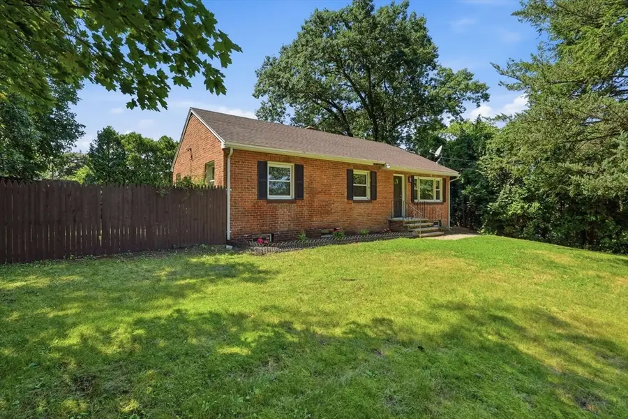 158 Devens St, Springfield, MA 01151 - #3
