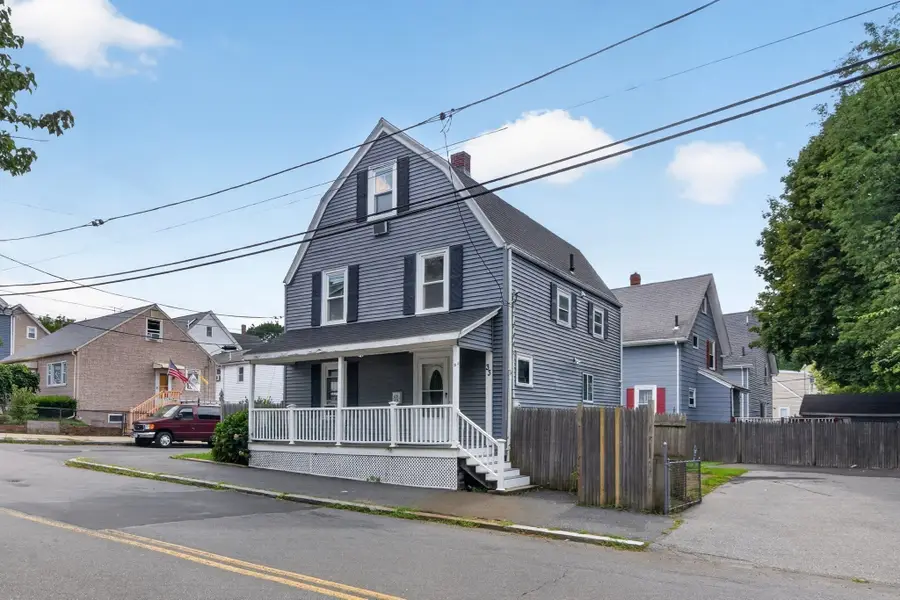 33 Pierpont St, Peabody, MA 01960 - #2