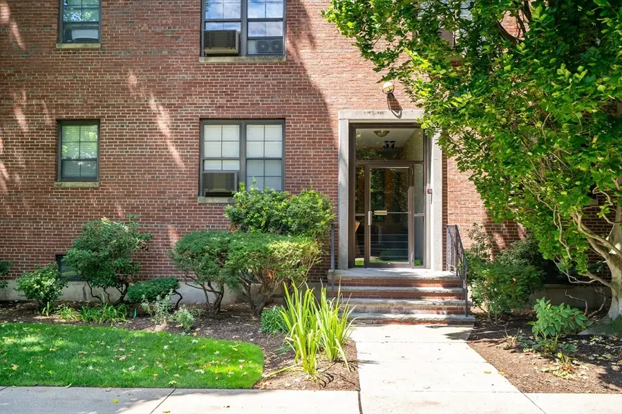 57 Harvard Ave #5, Brookline, MA 02446 - #2