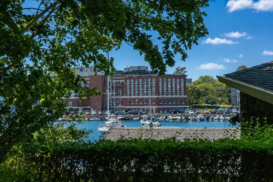 62 School St, Falmouth, MA 02543 - #2