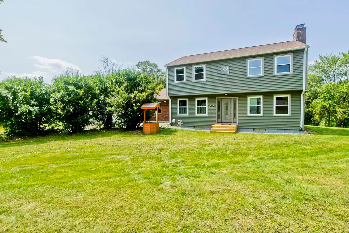 184 Pitcher St, Montgomery, MA 01085 - #1