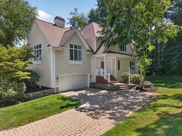 32 Bobby Jones Dr #32, Andover, MA 01810