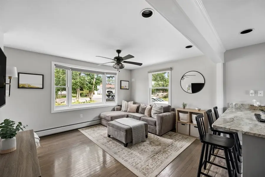 706 Russells Mills Rd, Dartmouth, MA 02748 - #3
