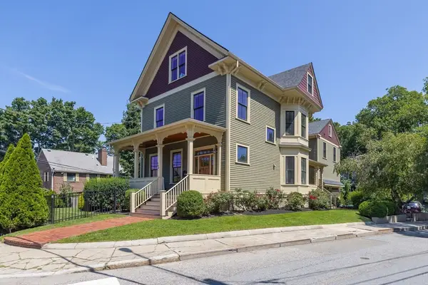 160 Walnut St #A, Newton, MA 02460