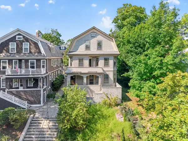 103-105 Colbourne Crescent, Brookline, MA 02445