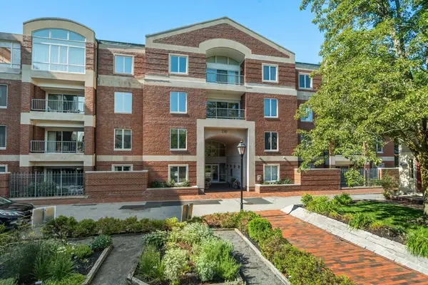 130 Mount Auburn St #406, Cambridge, MA 02138