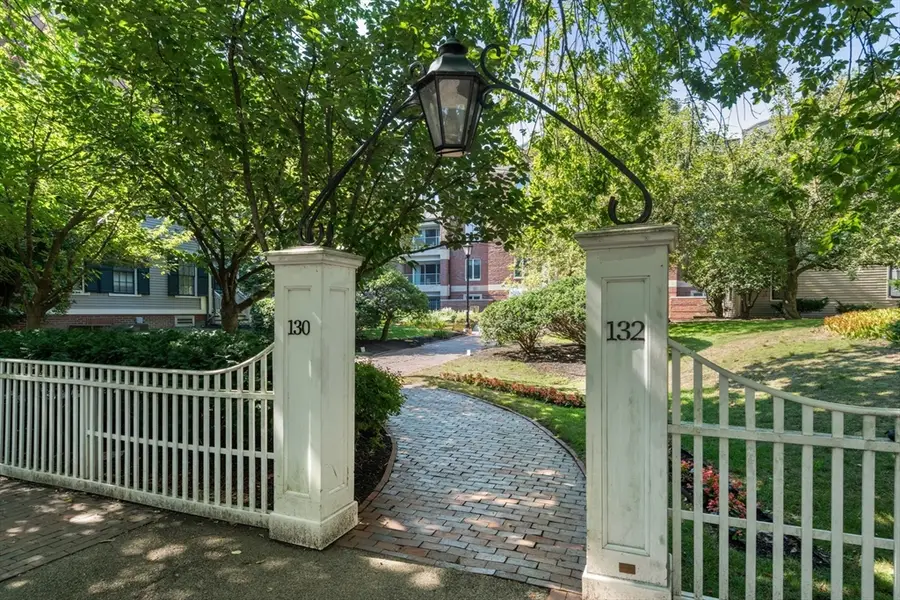 130 Mount Auburn St #406, Cambridge, MA 02138 - #3