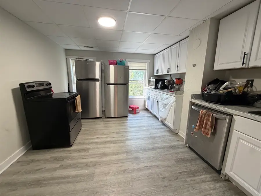 34 Newbury, Worcester, MA 01609 - #3